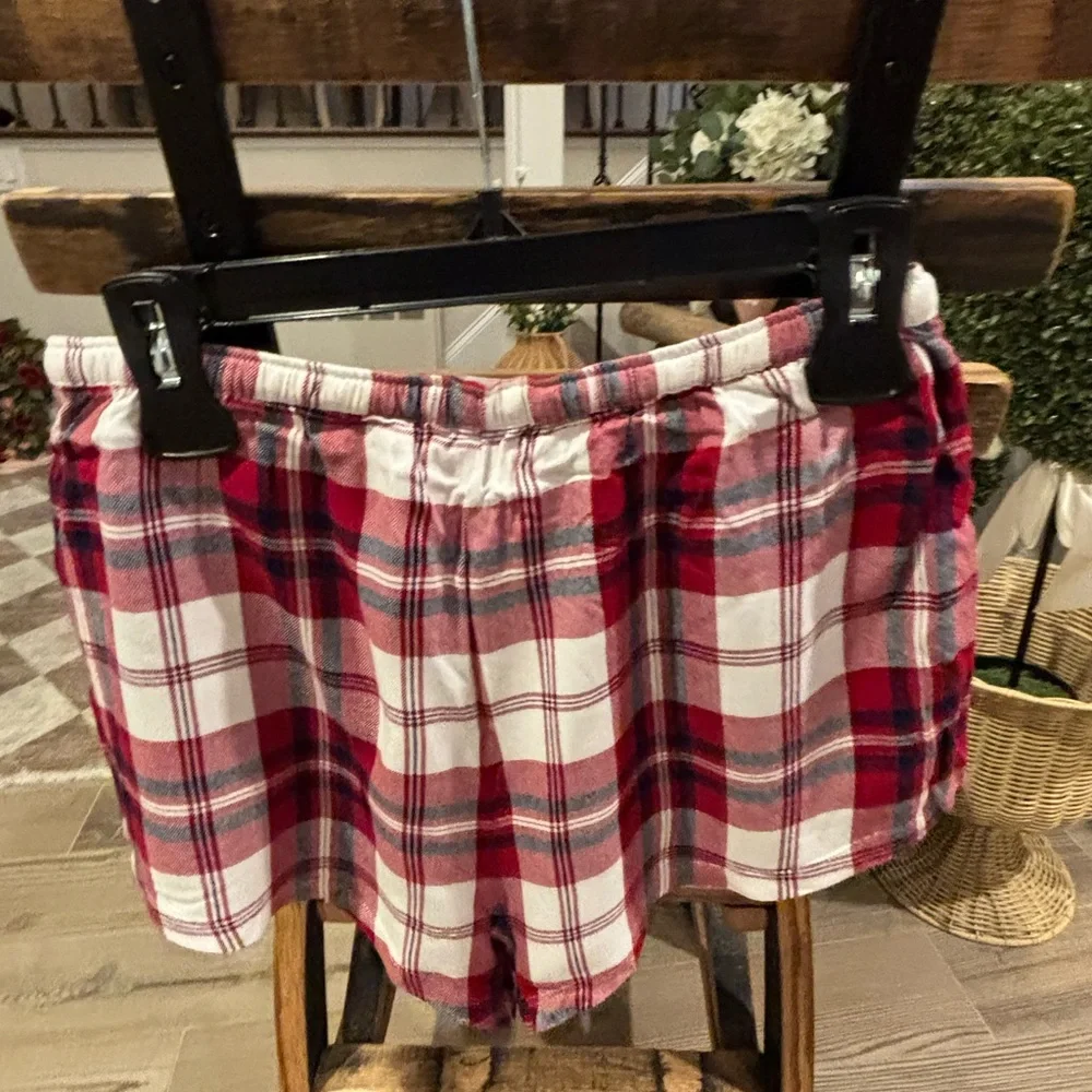 Women's Garage Red and White Plaid Shorts - Size Small NWT
